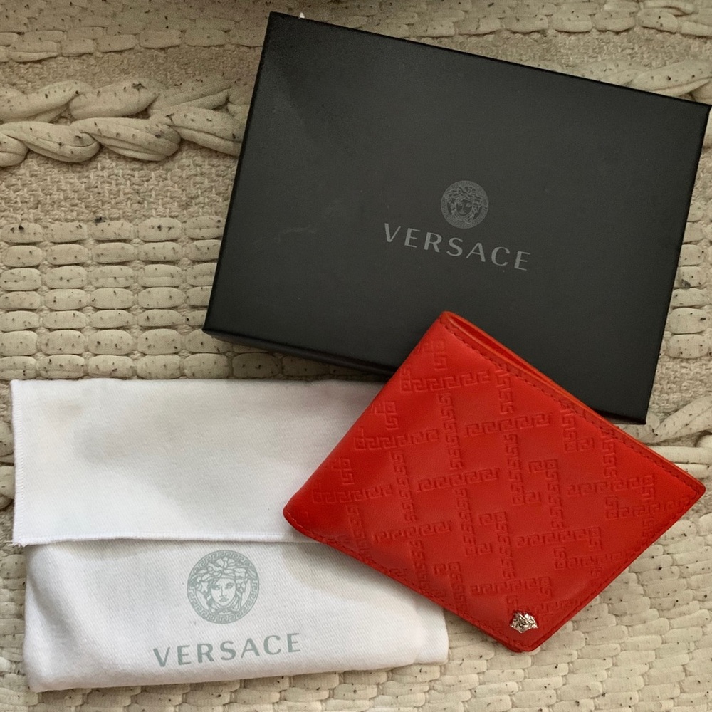 • RARE ORANGE | VERSACE WALLET •